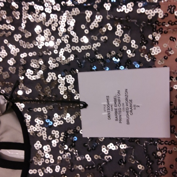 DIANE VON FURSTENBERG💥New💥Sequin Embellished Short Sleeve Dress - Picture 7 of 9